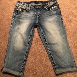 Vigoss women’s Capri jeans Size 15/16